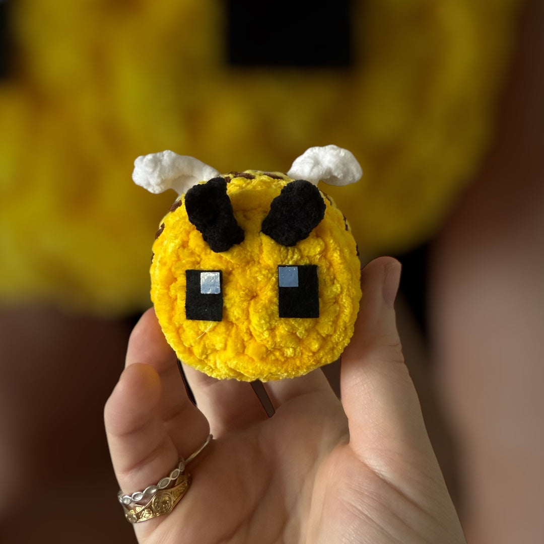 Blockbee and baby crochet pattern