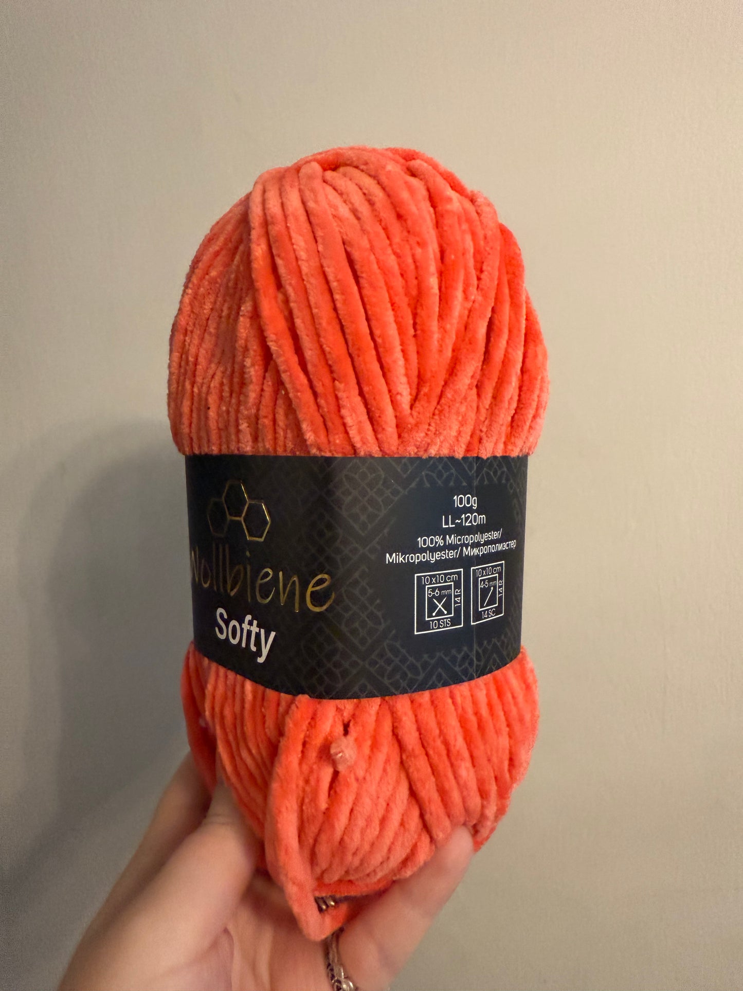 Woollbiene softy yarn