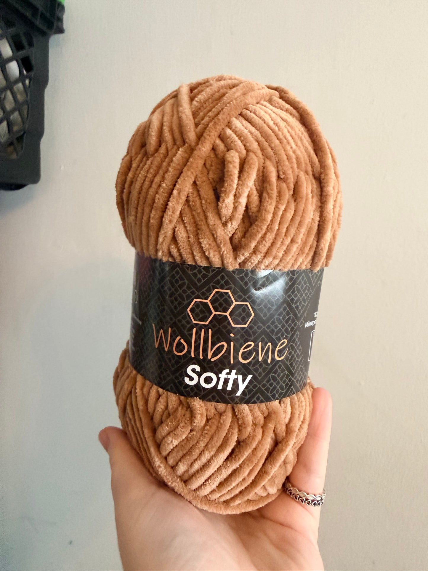 Woollbiene softy yarn